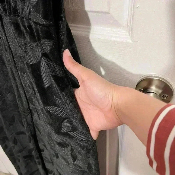 NWOT POLAGRAM  Black Floral Faux Wrap Velvet Maxi V-Neck Dress | size 3XL - Picture 7 of 10